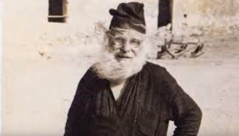 Ο παπάς που κοινωνούσε τους λεπρούς στη Σπιναλόγκα και δεν κόλλησε ποτέ