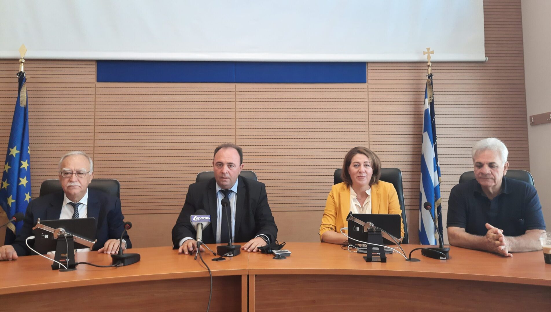 Ύμνος εις την Ελευθερία» από το Ηρώο Εθνικής Παλιγγενεσίας