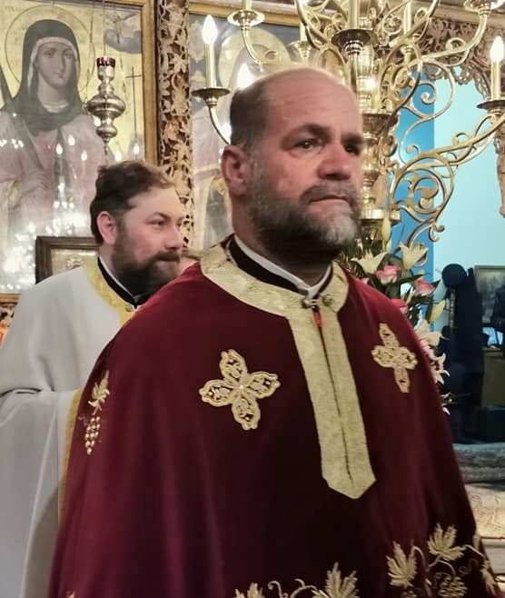 Πρεσβ. Νικόλαος Κατσηδήμας: "ΠΕΙΘΕΣΘΑΙ ΤΟΙΣ ΗΓΟΥΜΕΝΟΙΣ ΥΜΩΝ ΚΑΙ ΥΠΕΙΚΗΤΕ"