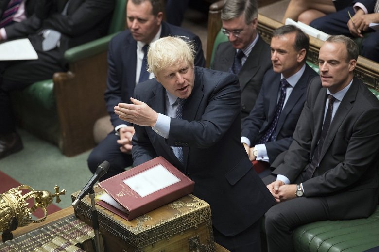 Το πρώτο «ναι» της Βουλής για την αναβολή του Brexit