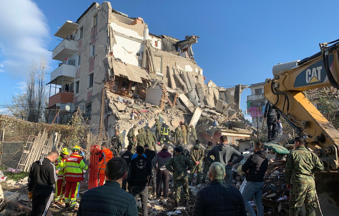 Ημέρα εθνικού πένθους στην Αλβανία – Τουλάχιστον 22 νεκροί