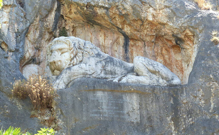 Ο κοιμώμενος «Λέων των Βαυαρών» και η τραγική ιστορία που κουβαλά (φωτος)