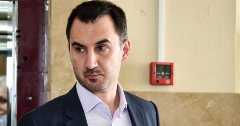 Αλ. Χαρίτσης: "Μόνο γενικευμένο μπάχαλο έχουμε δει από τη ΝΔ στο προσφυγικό"