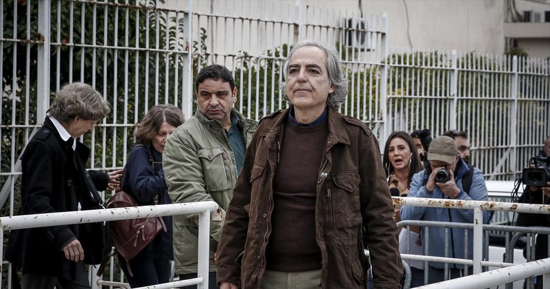 Ανέστειλε την απεργία πείνας ο Δ. Κουφοντίνας