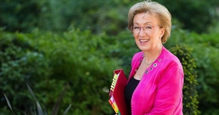 Βρετανία: Παραίτηση υπουργού με αιχμές