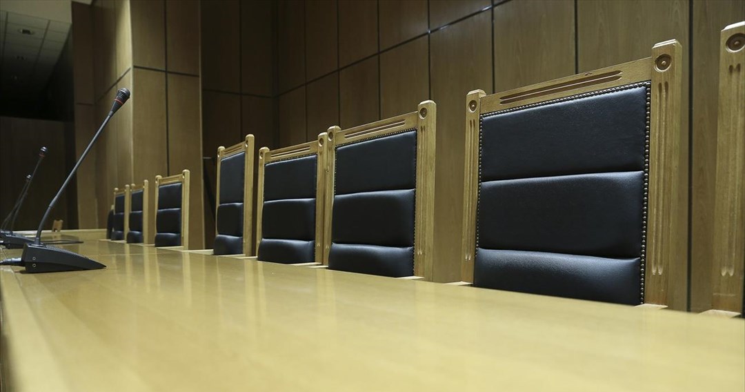 Δικηγορικές Ενώσεις: Κατά της διαρροής της αποφάσεως του ΣτΕ για τα δώρα στο δημόσιο