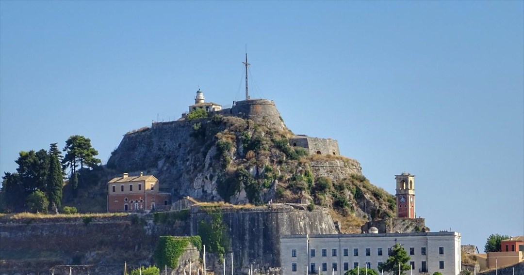 Δύο ελληνικοί προορισμοί στους κορυφαίους παγκοσμίως για διακοπές τον Σεπτέμβριο