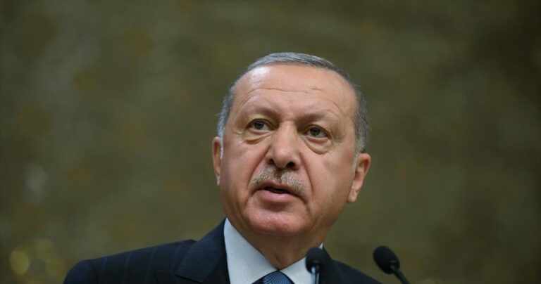 Ερντογάν: "Φτάσαμε σε σημείο σύγκρουσης πλοίων στην ανατολική Μεσόγειο"