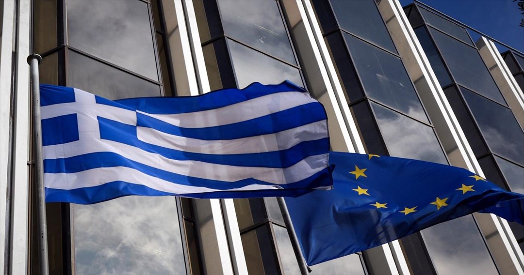 ΙΝΕ ΓΣΕΕ: Δεν φτάνουν οι φορολογικές ελαφρύνσεις για ανάπτυξη