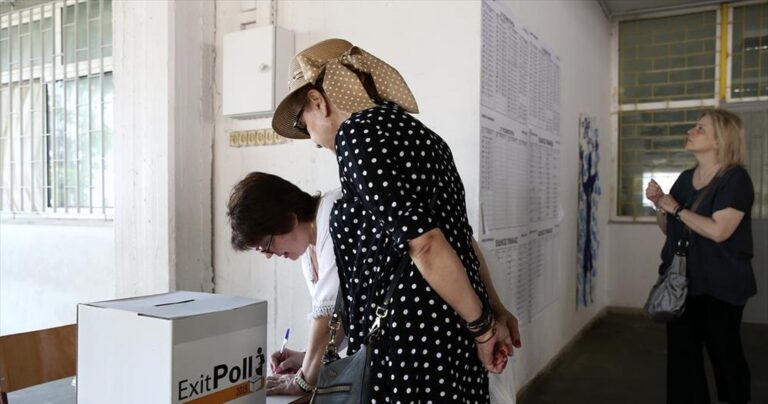 Πώς μεταδίδουν τα exit polls τα ξένα μέσα