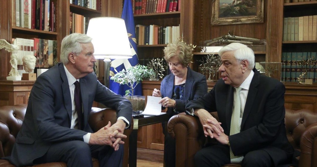 Πρ. Παυλόπουλος: Να ξανασκεφθούν το Brexit οι Βρετανοί