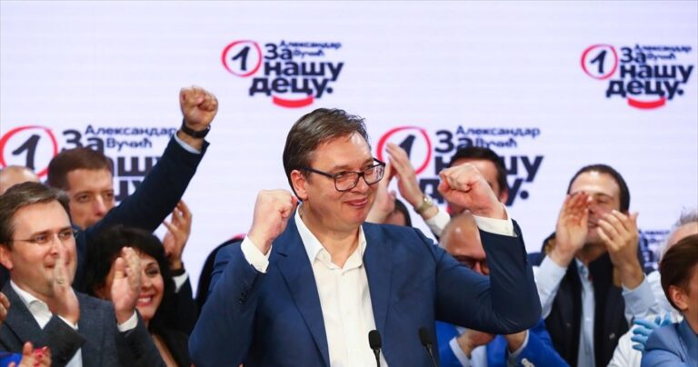 Σερβία: «Ιστορική» νίκη Βούτσιτς εν μέσω πανδημίας και μποϊκοτάζ από την αντιπολίτευση