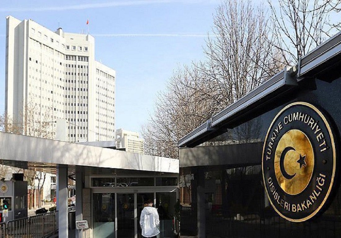 Οργισμένη η Τουρκία από την τριμερή