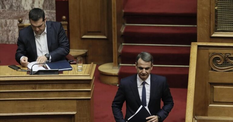 SZ: Τσίπρας και Μητσοτάκης δεν θα μπορούσαν να είναι πιο διαφορετικοί