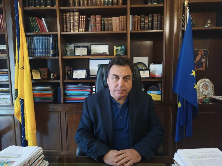 ΔΗΜΑΡΧΟΣ ΠΥΡΓΟΥ: "Παραμένουν αφύλακτες και χωρίς σήμανση διαβάσεις στη σιδηροδρομική γραμμή Κατάκολο – Πύργος – Ολυμπία ακόμα και μετά από έργα σ’ αυτή"