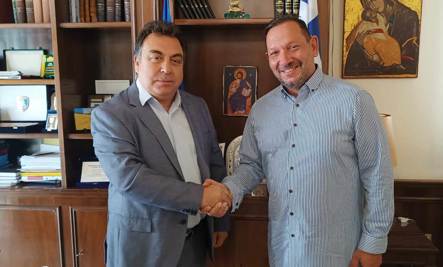 "ΕΝΩΜΕΝΟΙ ΑΛΛΑΖΟΥΜΕ ΤΟΝ ΠΥΡΓΟ": Ο Γιάννης Παπαδημητρίου υποψήφιος με τον συνδυασμό του Δημάρχου Παν. Αντωνακόπουλου
