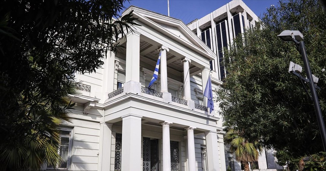 Tsipras govt revisits issue of German war reparations; diplomatic note submitted to foreign ministry in Berlin