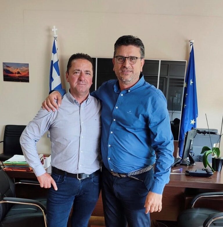 Ο Στέλιος Τσίγγανος στο πλευρό του Γιάννη Λέντζα