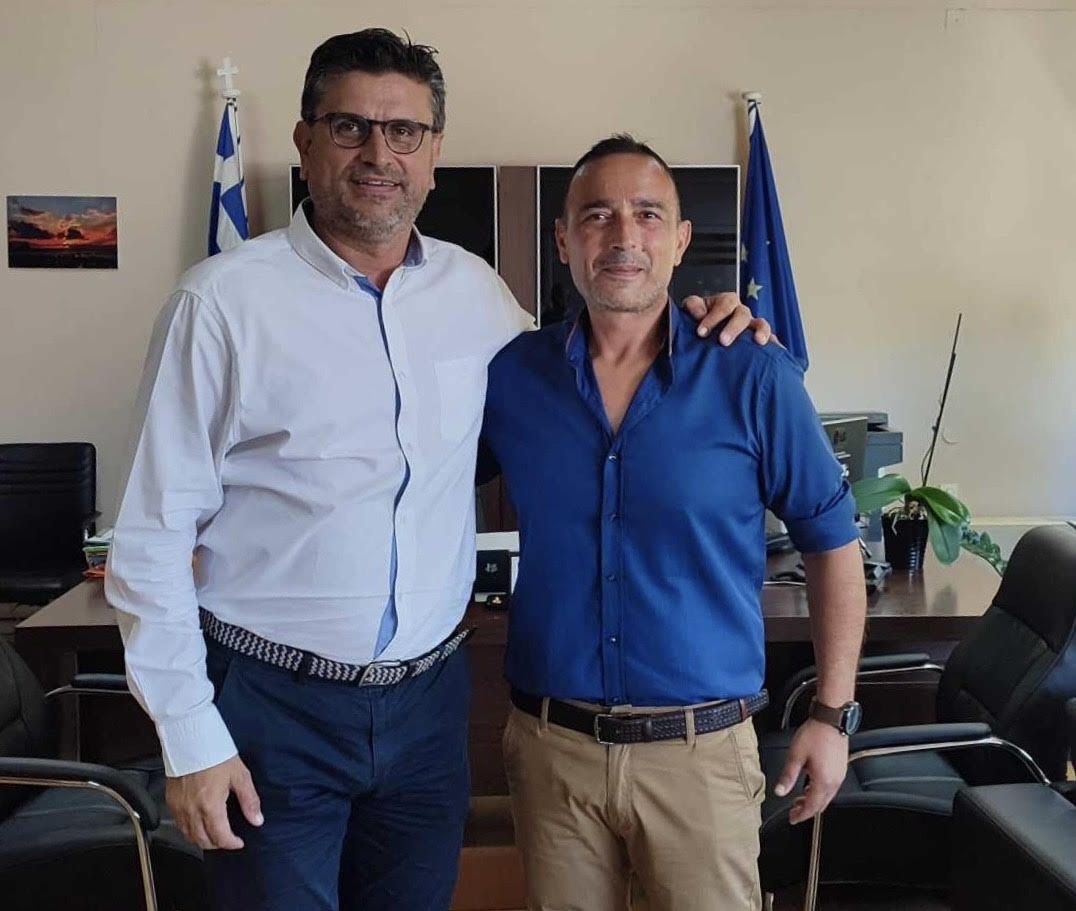 Ο Γιώργος Κράγκαρης στο πλευρό του Γιάννη Λέντζα