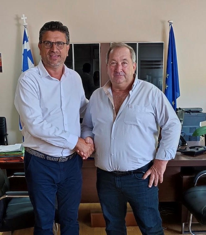 Ο Νίκος Κούγιας στο πλευρό του Γιάννη Λέντζα