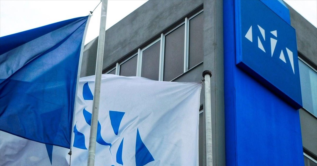 Υπεροχή της ΝΔ σε νέους και δημοσίους υπαλλήλους δείχνουν τα exit polls