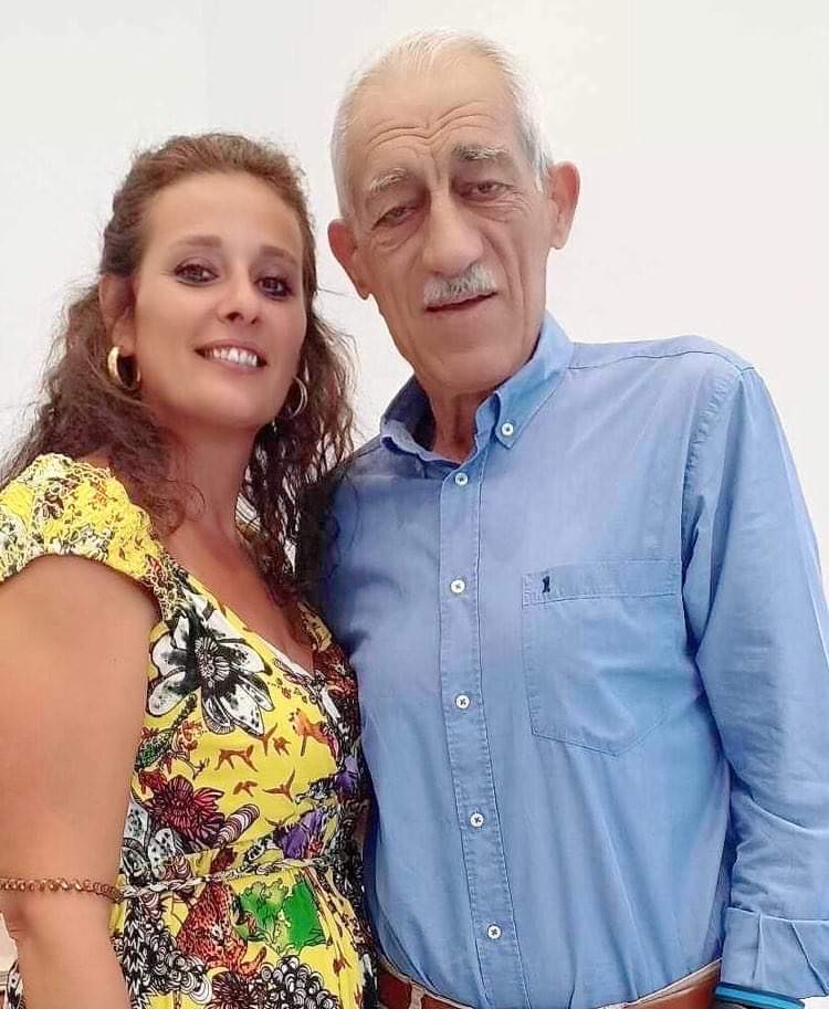 Ακόμη μία νέα γυναίκα στο πλευρό του Γιάννη Λυμπέρη!