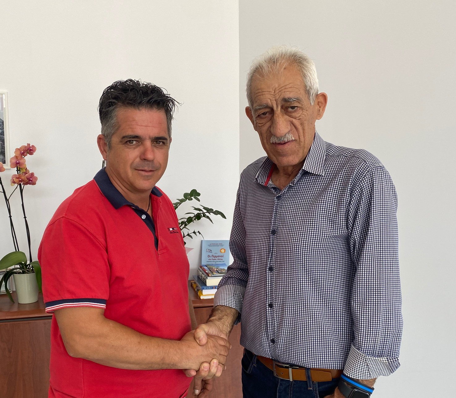 Σταθερά στο πλευρό του Γιάννη Λυμπέρη!