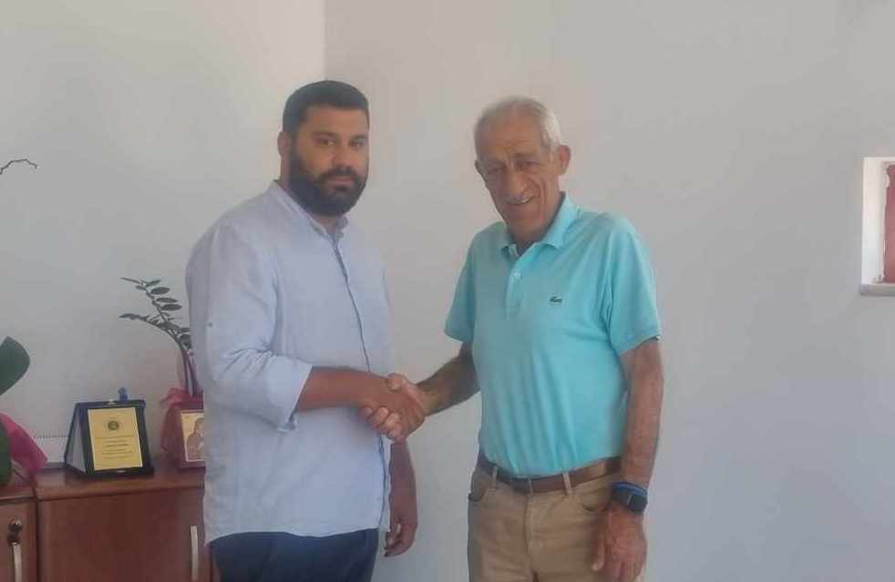 Ο Νίκος Τσακοπιάκος «δίνει το παρών» δίπλα στον Γιάννη Λυμπέρη!