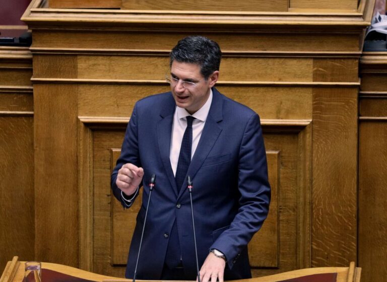 ΔΙΟΝΥΣΗΣ ΚΑΛΑΜΑΤΙΑΝΟΣ: "Προστασία των δανειοληπτών σε ελβετικό φράγκο"