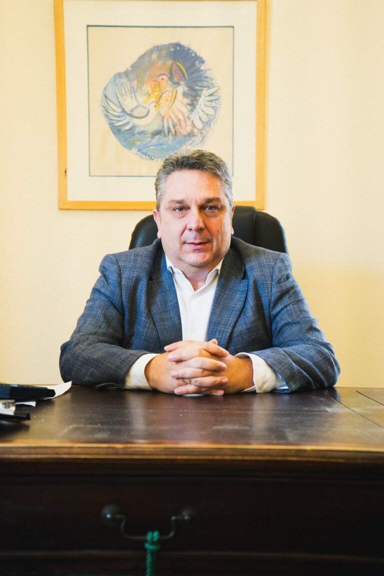 ΓΙΑΝΝΗΣ ΑΡΓΥΡΟΠΟΥΛΟΣ: "ΑΝΤΙ ΕΥΧΑΡΙΣΤΗΡΙΟΥ ΜΗΝΥΜΑΤΟΣ ΓΙΑ ΤΗΝ ΣΤΗΡΙΞΗ ΣΑΣ  - Το δίλλημα αυτής της Κυριακής"